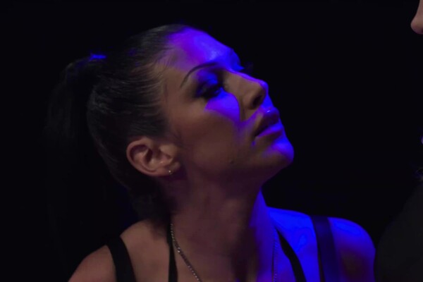 'Erotica'-Szene aus Erica Cherry & Queenie Sateen - Uncaged Lust