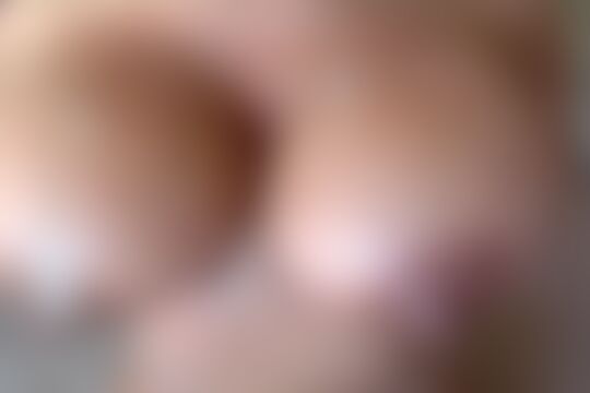 'Blowbang'-Szene aus Blowbang und Tittenfick  mit der heißen dicktittigen Penelope Piper