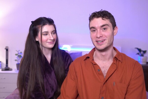 'Hairy'-Szene aus Ariel King - Deep In Her Bush