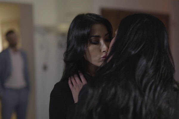 'Spanking'-Szene aus Anissa Kate & Cléa Gaultier - Standing Still