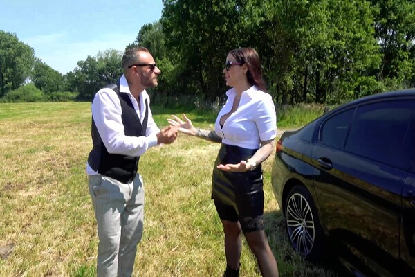 'Berlin'-Szene aus Snake Dave - High Class