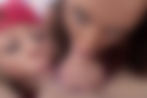 'Brille'-Szene aus Hope Howell & Zoey Monroe - Nasty Anal Threesomes 3