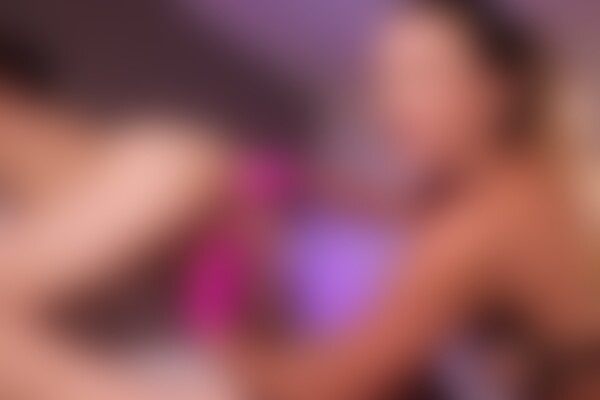 'Umschnalldildo'-Szene aus Adira Allure - Ass Wide Open 4