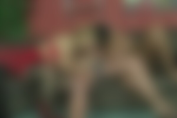 'Premium'-Szene aus Bea Dumas - 50x Simone fickt sich durch die Nachbarschaft