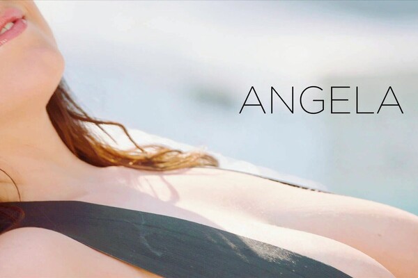 'Unterm Rock'-Szene aus Angela White - Racks 2