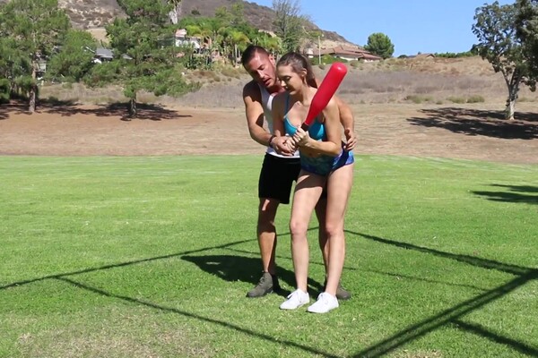 'Rollenspiel'-Szene aus Sadie Holmes - It's A Family Thing 4