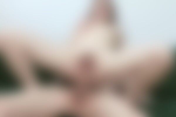 'Haarig'-Szene aus Milka Onyx - So Young But So Hairy 4