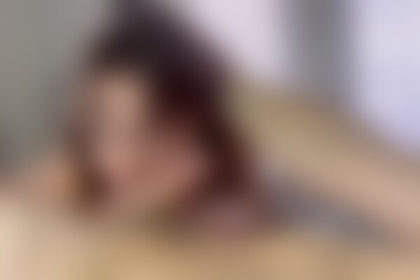 'Outdoor'-Szene aus Splashing Secrets (Lustery) Szene 1