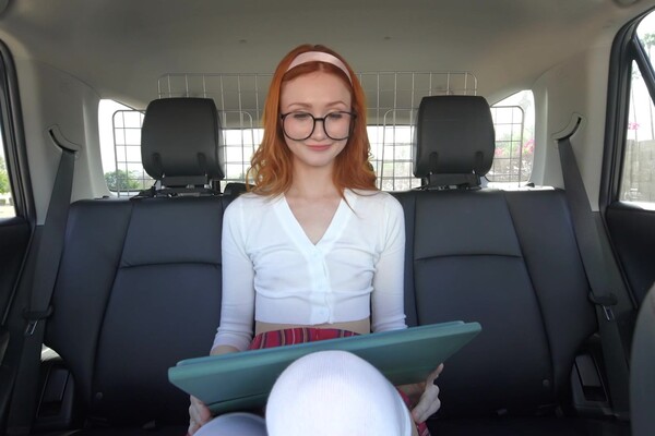 'Sexspielzeug'-Szene aus Scarlet Skies - Stepping Into Sin 2