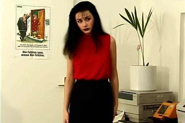'Boss'-Szene aus Monika - Geile Lehrjahre (Herzog) Szene 1