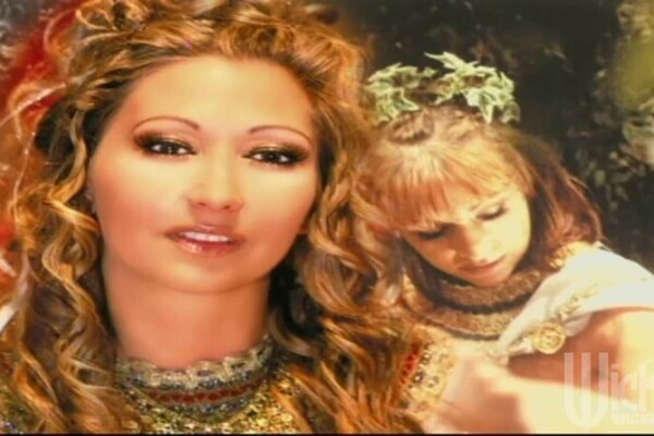 'Christmas'-Szene aus Britney Stevens, Cheryl Dynasty & Christi Lake - Vintage Feature 4