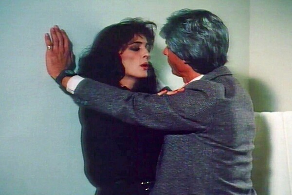 'Office'-Szene aus Paul Thomas - Charly's Babies