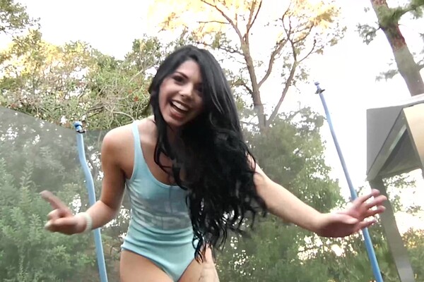 'Premium'-Szene aus Gina Valentina - She Loves Anal