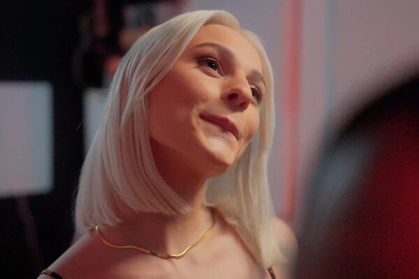 'Lack'-Szene aus Christy White - Blacked Raw: V93