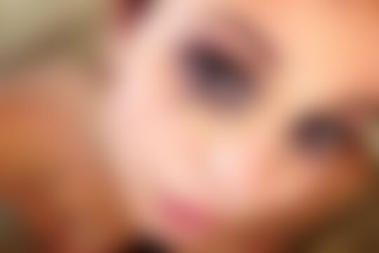 'Blasen'-Szene aus Ringelpietz mit Blasen - Ariana Marie dreht durch