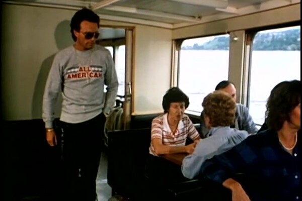 'Piercings'-Szene aus Carole Pierac, Cathy Menard & Marianne Aubert - Wilde Lust im Sommerwind