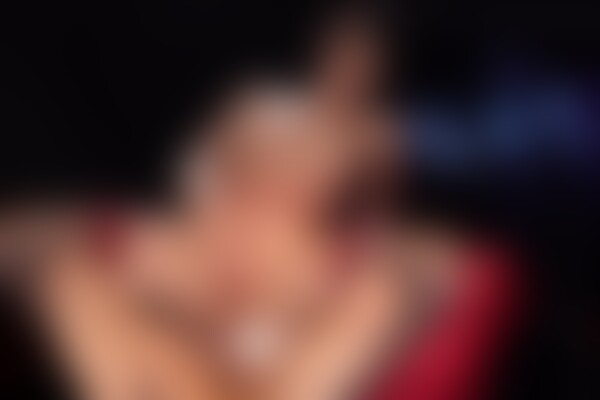 'Striptease'-Szene aus Mina Kali - Strip