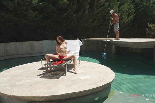 'Rollenspiel'-Szene aus Katy Rose - Anal Virtue 9