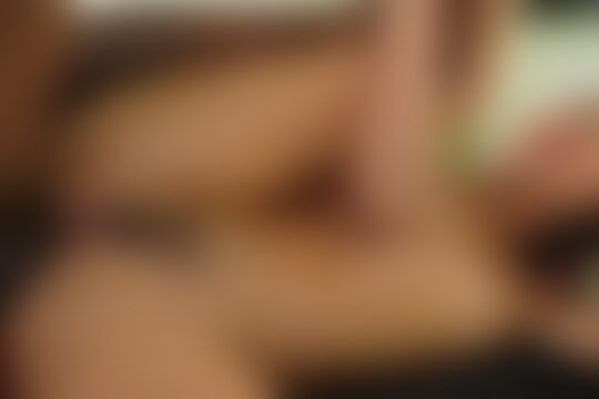 'Kinky'-Szene aus Saya Song - My Black Masseur 2