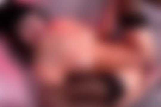 'Hässlich'-Szene aus Sexcasting: Geile schwarzhaarige Sarina will Pornos drehen