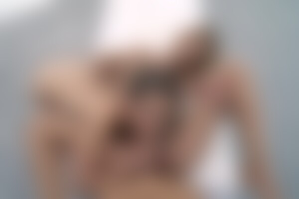 'Pool'-Szene aus Missy Luv & Tiffany Tatum - POV-Dreier mit den versautesten Stars