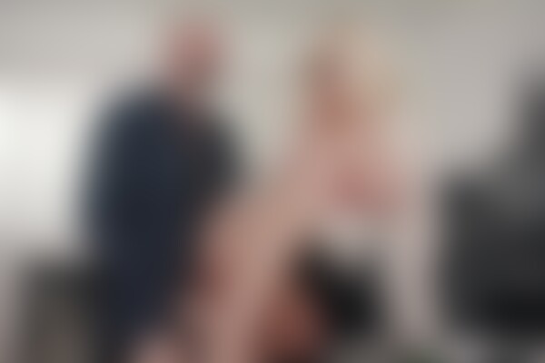 'Premium'-Szene aus Brittney Kade - My Job Is To Serve