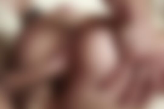 'Gothic'-Szene aus Leah Gotti - My Sister Has A Tight Pussy 6