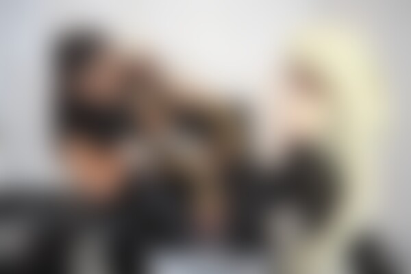 'Latex'-Szene aus Anna Petrovna, Lady Lexi & Lady Markazi - Die Perverse Gummiklinik - Rubber Pervs