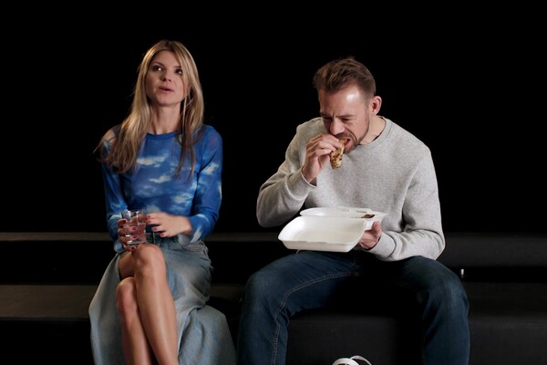 '18 Jahre alt'-Szene aus Gina Gerson - Wives At Play 7