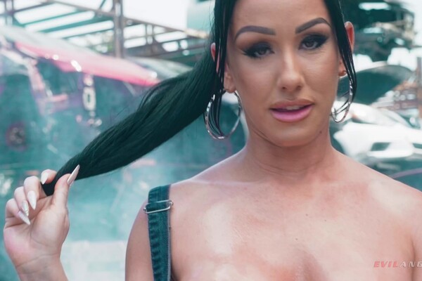 'Blowbang'-Szene aus Jennifer White - Wet Food 12