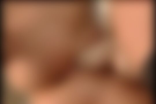 'Krankenschwester'-Szene aus Hübsche blonde Krankenschwester von ihrer Kollegin zum Strap On Sex gezwungen