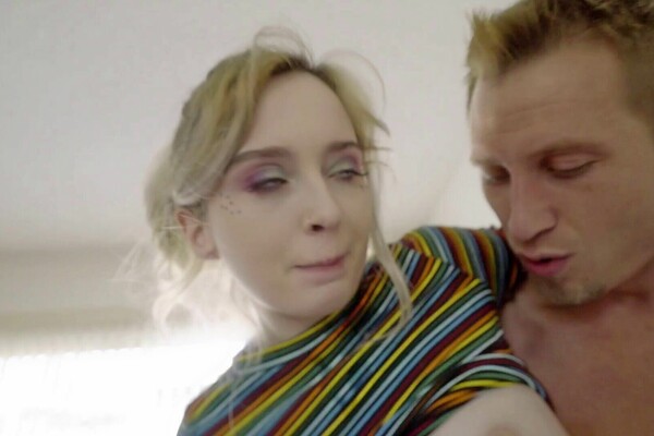 'Curvy'-Szene aus Lexi Lore - Butthole Whores 7