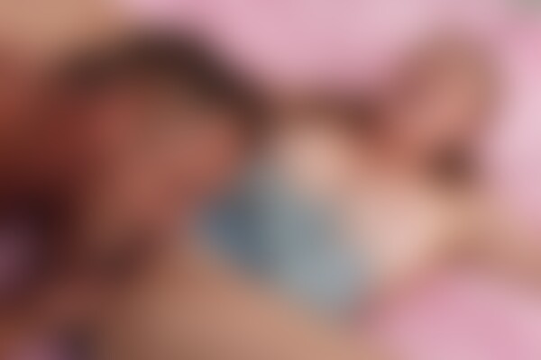 'Mallorca'-Szene aus Zoey Zimmer - Naughty Neighbors 7