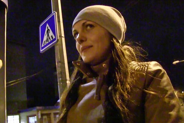 'Agent'-Szene aus Dominica Phoenix - Public Agent 3