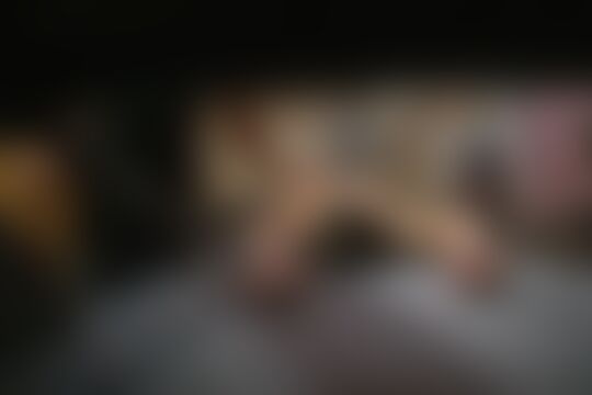 'Sklavin'-Szene aus Jung, schmerz- und schwanzgeil