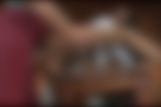 'Hausmeister'-Szene aus Die schwarzhaarige MILF Sidney Dark lässt sich die gepiercte Möse stopfen