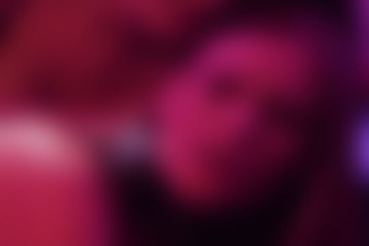 'Sklavin'-Szene aus Ania Kinski & Claire Castel - Claire, die gehorsame Sklavin