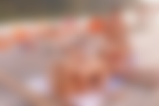 'Beach'-Szene aus Dorina Golden - Banging On The Beach