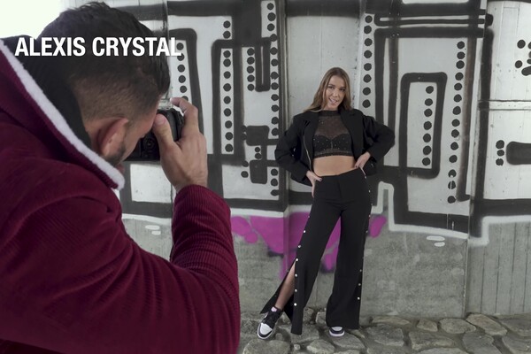 'Lehrer'-Szene aus Alexis Crystal & Tahlia Lane - Hot Dancers Are Back