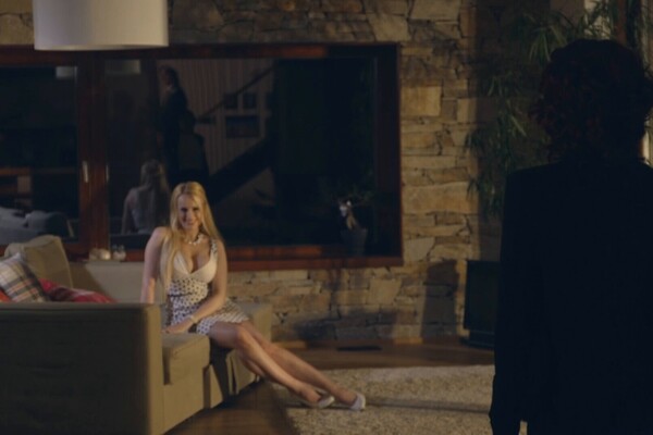 'Alm'-Szene aus Angel Wicky & Julie Valmont - Erection Nationale