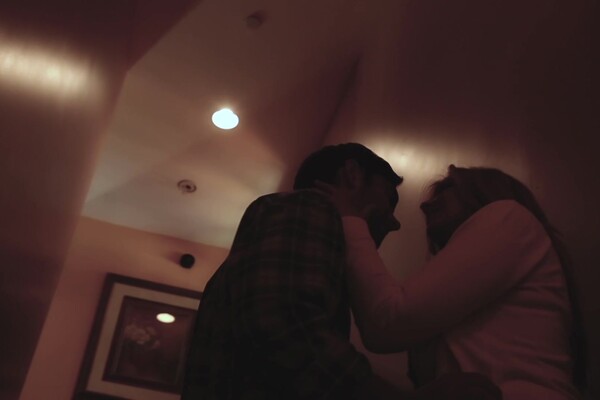 'Kinky'-Szene aus Julia Ann - Tales Of Kink Play