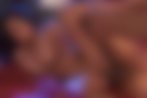 'Pegging'-Szene aus Audrey Bitoni - Heavy Pet-ting