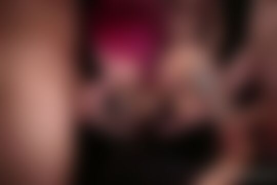 'Verheiratet'-Szene aus Anna Bell Peaks - Gangbang Creampie Ink'd Edition