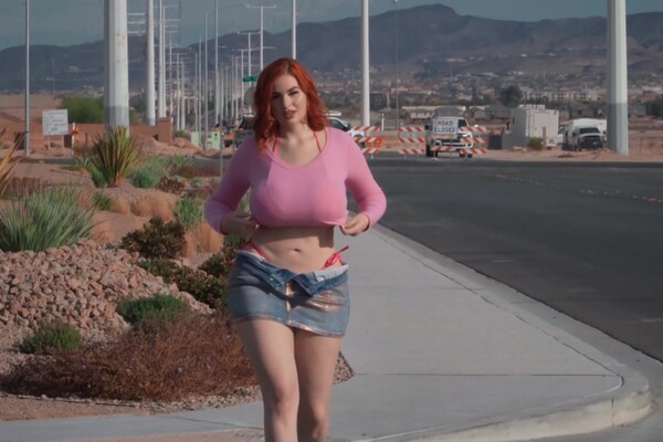 'Reality'-Szene aus Abigail Morris - Big Fucking Titties 19