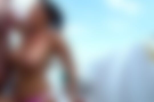 'Urlaub'-Szene aus Die geil gewachsene Mandy braucht Schwanz besonders im Urlaub