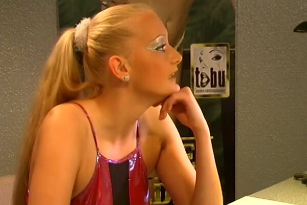 'Webcam'-Szene aus Susi Webstar - Susis Chat Fantasien