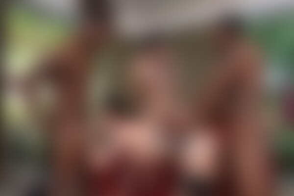 'Riesenschwanz'-Szene aus Maddy May - Interracial Cuckold Fantasies 2