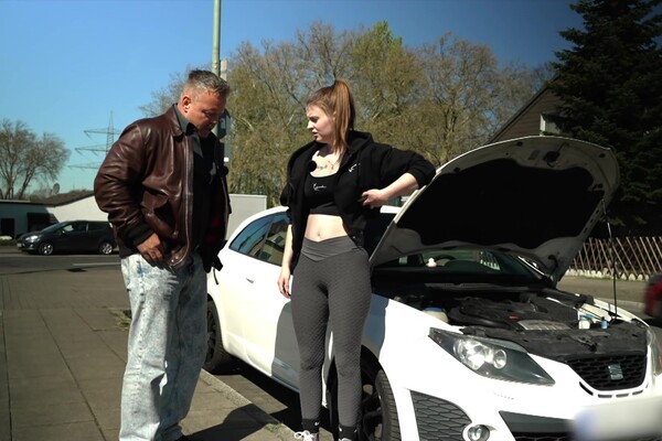 'Harter Sex'-Szene aus Skylar Sweet - Strassenflirts 103 – Bleib ma' locker!