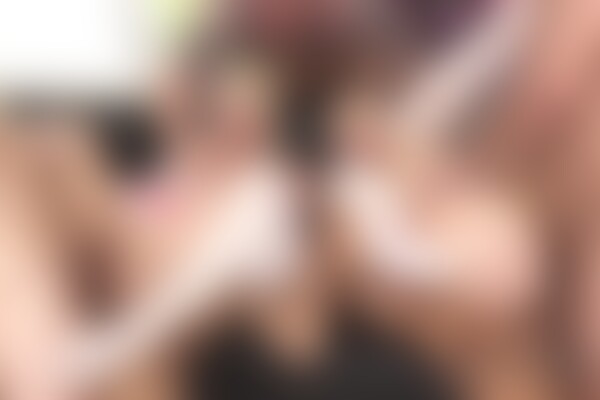 'Essen'-Szene aus Vera Jarw & Vivian Lola - Angels Of Hardcore 4