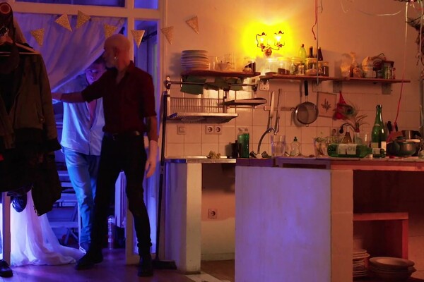 'Hässlich'-Szene aus Bertoulle Beaurebec - XConfessions 22